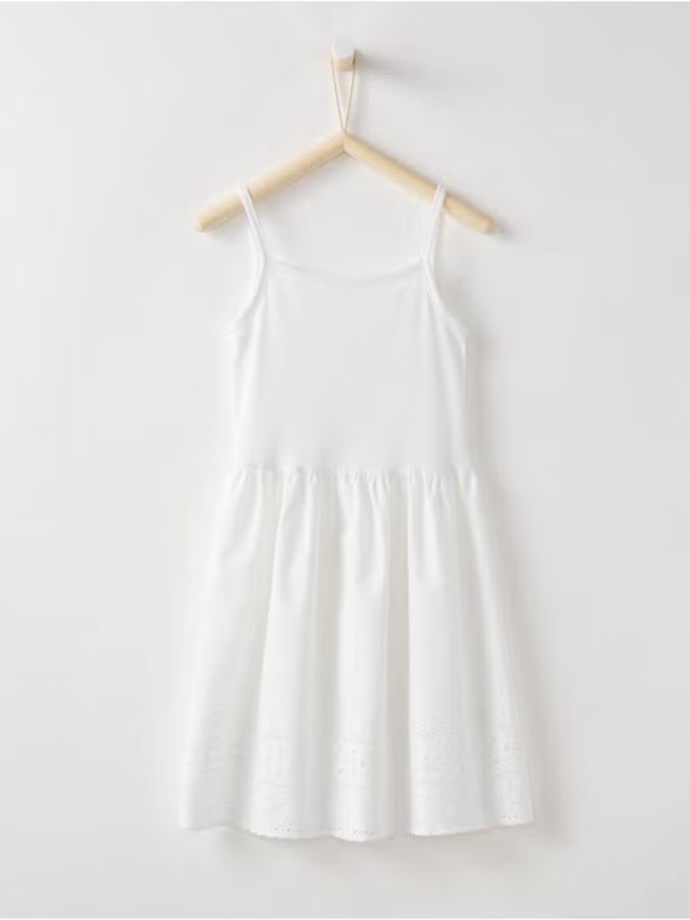 Hanna Andersson White Eyelet Slip Dress size 4